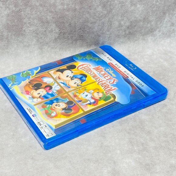 Disney Mickeys Christmas Carol (Blu-Ray, DVD, Digital 2018) New - Picture 7 of 8